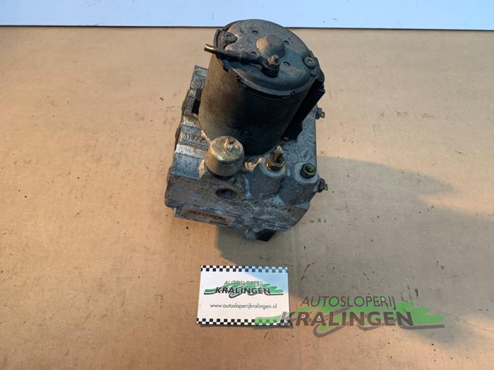 Gebruikte ABS Pomp Rover 200 (RF) 214 Si 1.4 16V Prijs € 24,98 Margeregeling aangeboden door Autosloperij Kralingen B.V.