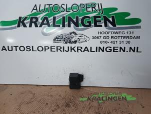 Gebruikte Interval relais Subaru Forester (SF) 2.0 16V Prijs € 14,99 Margeregeling aangeboden door Autosloperij Kralingen B.V.