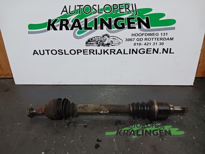 Gebruikte Steekas links-voor Peugeot 307 (3A/C/D) 1.4 Prijs € 24,99 Margeregeling aangeboden door Autosloperij Kralingen B.V.