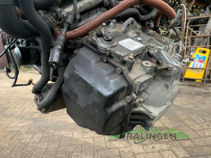 Gebruikte Automaatbak Peugeot 407 (6D) 3.0 V6 24V VVT Prijs € 399,99 Margeregeling aangeboden door Autosloperij Kralingen B.V.