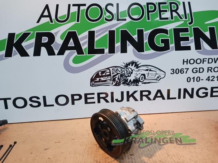 Gebruikte Pomp Servo Peugeot 407 (6D) 3.0 V6 24V VVT Prijs € 99,99 Margeregeling aangeboden door Autosloperij Kralingen B.V.