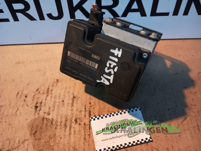 Gebruikte ABS Pomp Ford Fiesta 6 (JA8) 1.4 TDCi Prijs € 19,99 Margeregeling aangeboden door Autosloperij Kralingen B.V.