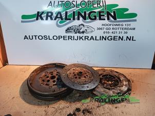 Gebruikte Dubbele massa vliegwiel Volkswagen Eos (1F7/F8) 2.0 FSI 16V Prijs € 69,99 Margeregeling aangeboden door Autosloperij Kralingen B.V.