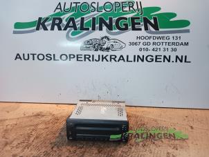 Gebruikte Radio CD Speler BMW Mini One/Cooper (R50) 1.6 16V Cooper Prijs € 44,99 Margeregeling aangeboden door Autosloperij Kralingen B.V.