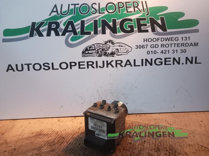 Gebruikte ABS Pomp Peugeot 407 (6D) 3.0 V6 24V VVT Prijs € 44,98 Margeregeling aangeboden door Autosloperij Kralingen B.V.