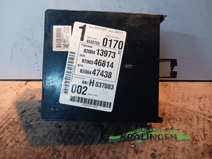 Computer Body Control van een Renault Laguna II Grandtour (KG) 1.9 dCi 100 2003