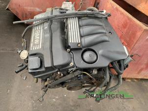 Gebruikte Motor BMW 3 serie Touring (E46/3) 318i 16V Prijs € 249,99 Margeregeling aangeboden door Autosloperij Kralingen B.V.