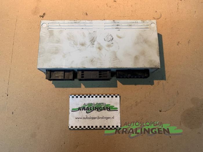 Gebruikte Bodycontrol Module BMW 3 serie Touring (E46/3) 318i 16V Prijs € 49,99 Margeregeling aangeboden door Autosloperij Kralingen B.V.
