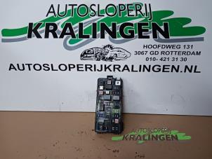 Gebruikte Zekeringkast Chevrolet Spark 1.0 16V Bifuel Prijs € 29,99 Margeregeling aangeboden door Autosloperij Kralingen B.V.