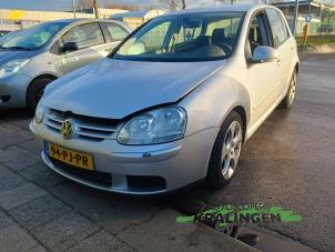 Gebruikte Scherm links-voor Volkswagen Golf V (1K1) 2.0 FSI 16V Prijs € 74,99 Margeregeling aangeboden door Autosloperij Kralingen B.V.
