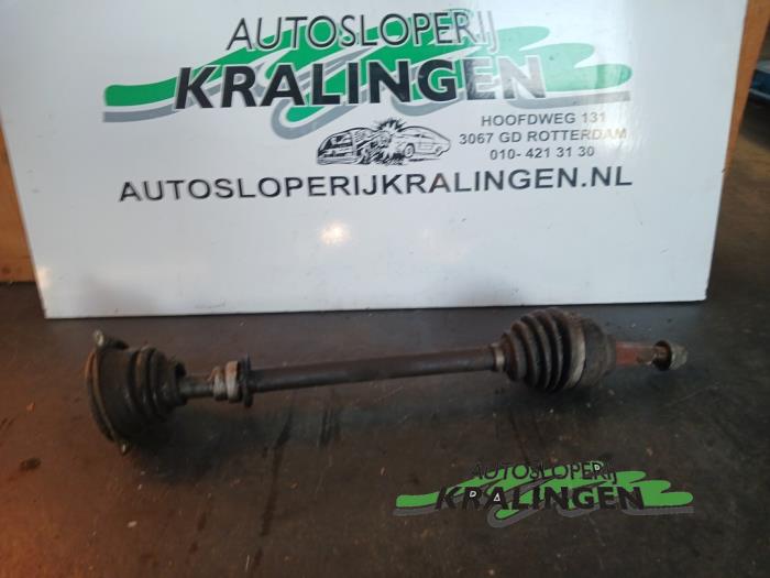 Gebruikte Steekas links-voor Opel Vivaro 1.9 DI Prijs € 24,99 Margeregeling aangeboden door Autosloperij Kralingen B.V.