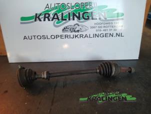 Gebruikte Homokineetas links-voor Opel Vivaro 1.9 DI Prijs € 24,99 Margeregeling aangeboden door Autosloperij Kralingen B.V.