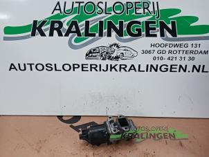 Gebruikte Uitlaat gasklep (EGR) Opel Astra H SW (L35) 1.7 CDTi 16V Prijs € 29,99 Margeregeling aangeboden door Autosloperij Kralingen B.V.