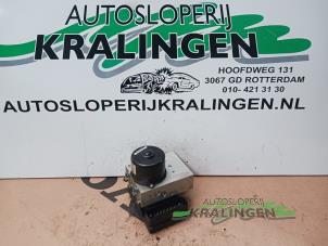 Gebruikte ABS Pomp Mercedes C (W203) 2.2 C-200 CDI 16V Prijs € 44,00 Margeregeling aangeboden door Autosloperij Kralingen B.V.