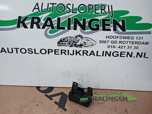 Gebruikte Gloeirelais Mercedes C (W203) 2.2 C-200 CDI 16V Prijs € 19,99 Margeregeling aangeboden door Autosloperij Kralingen B.V.