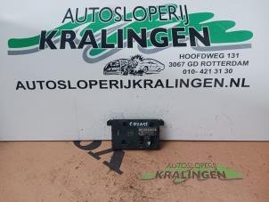 Gebruikte Deur module Mercedes C (W203) 2.2 C-200 CDI 16V Prijs € 9,99 Margeregeling aangeboden door Autosloperij Kralingen B.V.