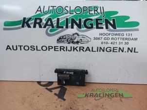 Gebruikte Centrale Deurvergrendelings Module Mercedes C (W203) 2.2 C-200 CDI 16V Prijs € 9,99 Margeregeling aangeboden door Autosloperij Kralingen B.V.
