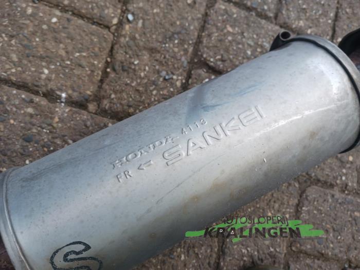 Uitlaat Middendemper van een Honda Civic (FA/FD) 1.3 Hybrid 2008