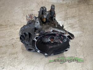 Gebruikte Versnellingsbak Ford Transit 2.0 TDdi 16V 260S Prijs € 499,99 Margeregeling aangeboden door Autosloperij Kralingen B.V.