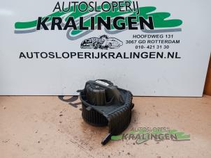 Gebruikte Aanjager Renault Scénic II (JM) 1.6 16V Prijs € 34,98 Margeregeling aangeboden door Autosloperij Kralingen B.V.