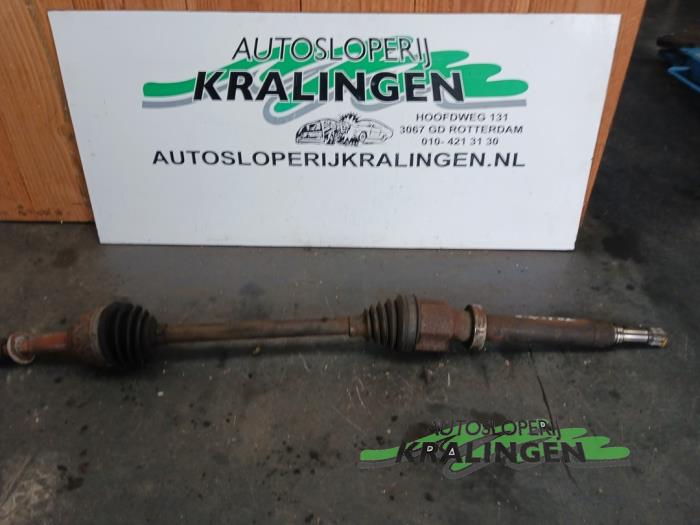 Gebruikte Aandrijfas rechts-voor Ford Transit 2.0 TDdi 16V 260S Prijs € 49,99 Margeregeling aangeboden door Autosloperij Kralingen B.V.