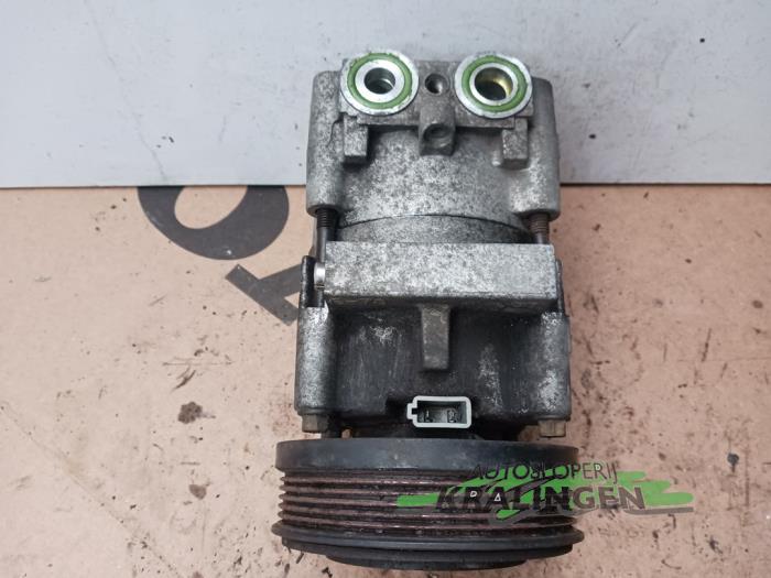 Aircopomp van een Ford Transit 2.0 TDdi 16V 260S 2002