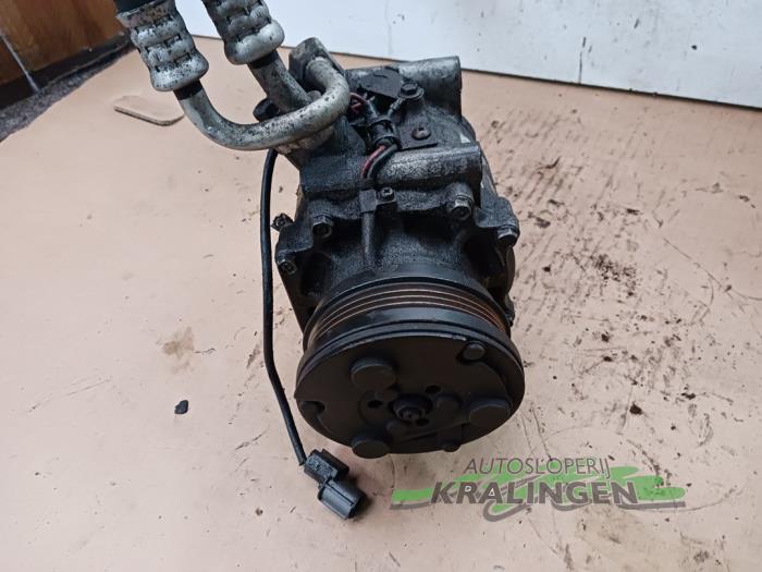 Aircopomp van een Honda CRX (EG/EH) 1.6 VTi 16V 1996