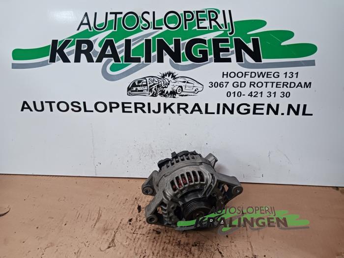 Gebruikte Dynamo Opel Astra G (F08/48) 1.6 Prijs € 49,99 Margeregeling aangeboden door Autosloperij Kralingen B.V.