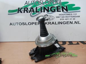 Gebruikte Selectiehendel automaat Mitsubishi Colt (Z2/Z3) 1.3 16V Prijs € 49,99 Margeregeling aangeboden door Autosloperij Kralingen B.V.