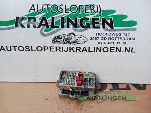 Gebruikte Zekeringkast Lancia Ypsilon (843) 1.4 16V Prijs € 74,99 Margeregeling aangeboden door Autosloperij Kralingen B.V.