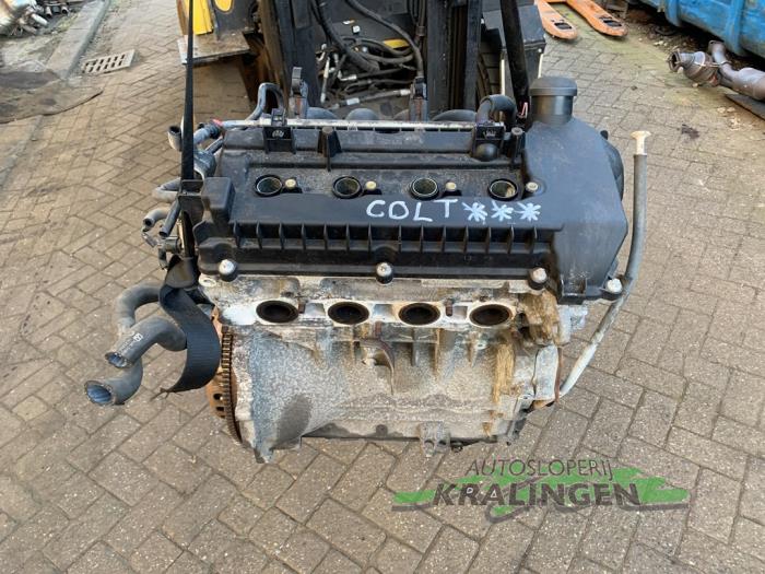Gebruikte Motor Mitsubishi Colt (Z2/Z3) 1.3 16V Prijs € 199,99 Margeregeling aangeboden door Autosloperij Kralingen B.V.