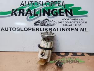 Gebruikte Benzinepomp BMW 3 serie (E46/4) 320i 24V Prijs € 39,99 Margeregeling aangeboden door Autosloperij Kralingen B.V.