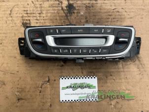 Gebruikte Kachel Bedieningspaneel Renault Megane III Coupe (DZ) 1.5 dCi 110 Prijs € 34,95 Margeregeling aangeboden door Autosloperij Kralingen B.V.