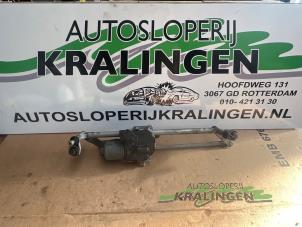 Gebruikte Ruitenwismotor + Mechaniek Volkswagen Golf V (1K1) 2.0 FSI 16V Prijs € 24,99 Margeregeling aangeboden door Autosloperij Kralingen B.V.