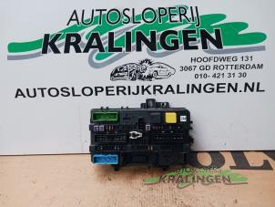 Gebruikte Zekeringkast Opel Astra H (L48) 1.7 CDTi 16V Prijs € 24,99 Margeregeling aangeboden door Autosloperij Kralingen B.V.