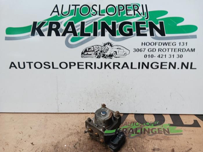 Gebruikte ABS Pomp Honda Jazz (GD/GE2/GE3) 1.3 i-Dsi Prijs € 74,98 Margeregeling aangeboden door Autosloperij Kralingen B.V.