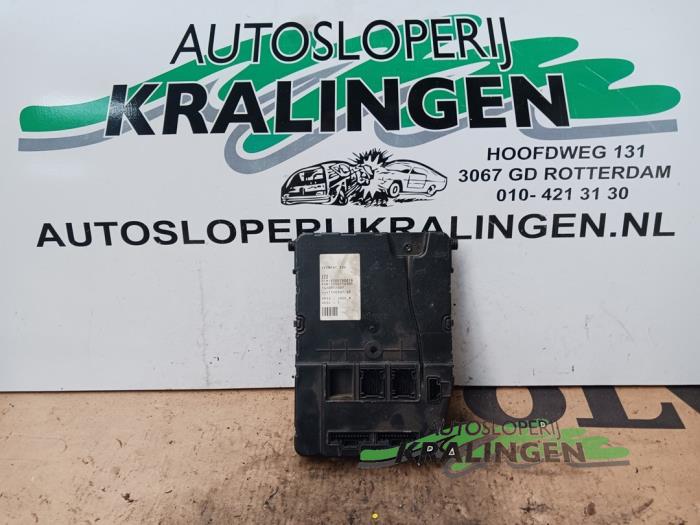 Zekeringkast van een Renault Megane II Grandtour (KM) 1.6 16V 2007