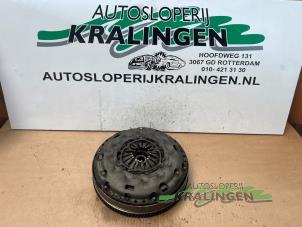 Gebruikte Vliegwiel dubbele massa Opel Zafira (M75) 1.9 CDTI Prijs € 199,99 Margeregeling aangeboden door Autosloperij Kralingen B.V.