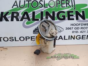 Gebruikte Benzinepomp Opel Corsa B (73/78/79) 1.4 Joy,Sport,GLS 16V Ecotec Prijs € 24,99 Margeregeling aangeboden door Autosloperij Kralingen B.V.