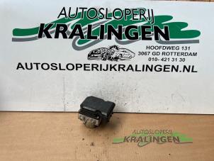 Gebruikte ABS Pomp Renault Koleos I 2.5 16V Prijs € 149,99 Margeregeling aangeboden door Autosloperij Kralingen B.V.