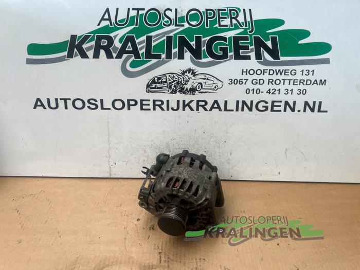 Gebruikte Dynamo Renault Koleos I 2.5 16V Prijs € 99,99 Margeregeling aangeboden door Autosloperij Kralingen B.V.