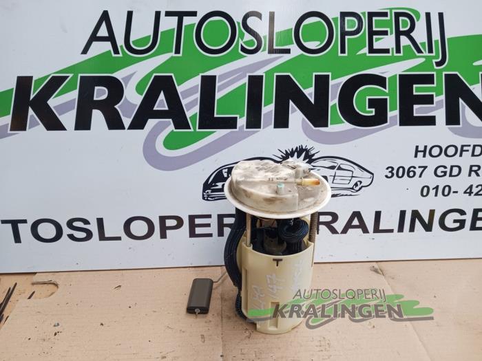 Gebruikte Benzinepomp Alfa Romeo 147 (937) 1.6 HP Twin Spark 16V Prijs € 39,99 Margeregeling aangeboden door Autosloperij Kralingen B.V.