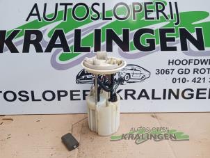 Gebruikte Benzinepomp Fiat Stilo (192A/B) 2.4 20V Abarth 5-Drs. Prijs € 19,99 Margeregeling aangeboden door Autosloperij Kralingen B.V.