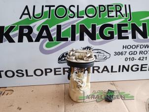 Gebruikte Benzinepomp Fiat Punto I (176) 60 1.2 i.e. Selecta Prijs € 24,99 Margeregeling aangeboden door Autosloperij Kralingen B.V.