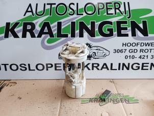 Gebruikte Benzinepomp Fiat Punto I (176) 60 1.2 i.e. Selecta Prijs € 24,99 Margeregeling aangeboden door Autosloperij Kralingen B.V.