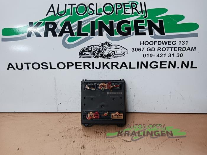 Gebruikte Sam module Volkswagen Polo IV (9N1/2/3) 1.4 16V Prijs € 34,99 Margeregeling aangeboden door Autosloperij Kralingen B.V.