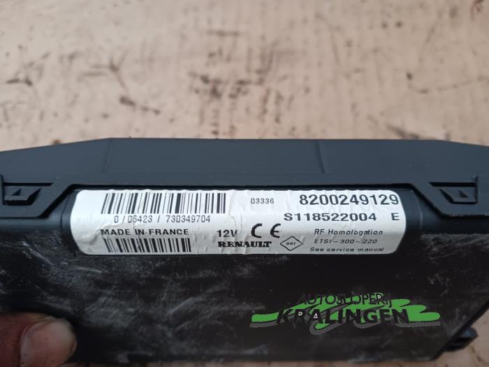 Computer Body Control van een Renault Twingo (C06) 1.2 2004