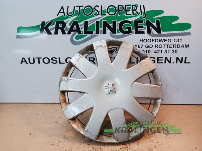 Gebruikte Wieldop Peugeot 107 1.0 12V Prijs € 19,99 Margeregeling aangeboden door Autosloperij Kralingen B.V.
