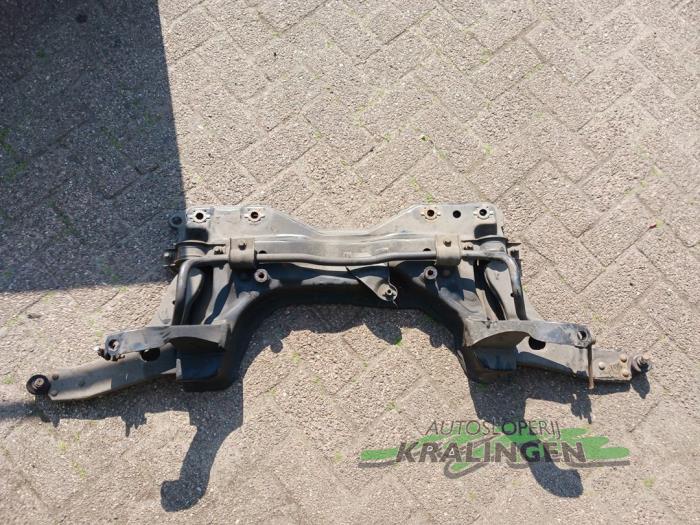 Gebruikte Subframe Ford Focus 1 1.6 16V Prijs € 149,99 Margeregeling aangeboden door Autosloperij Kralingen B.V.