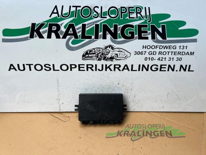 Gebruikte Computer Body Control Mercedes V (638.2) V-220 2.2 CDI 16V Prijs € 125,00 Margeregeling aangeboden door Autosloperij Kralingen B.V.